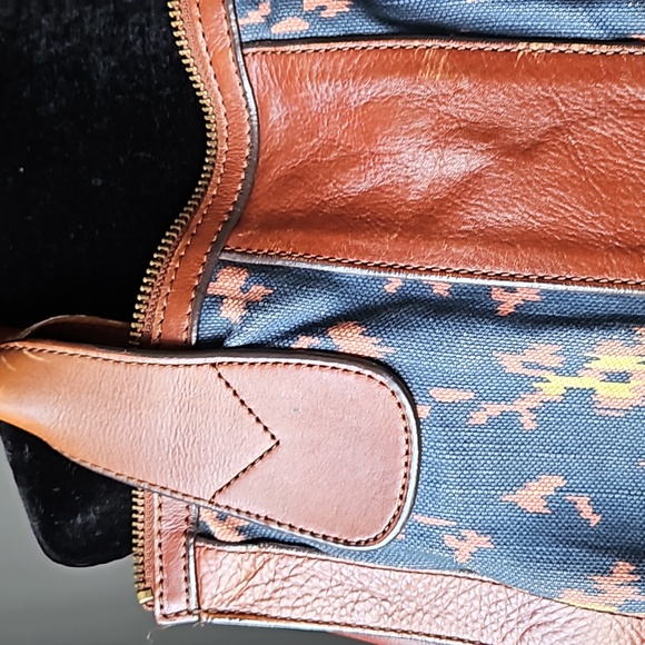 Fossil Vintage Reissue Weekender Blue Canvas Ikat & leather bag - Picture 2 of 6